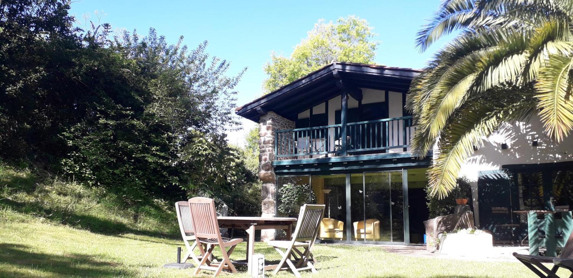 Domaine Xixtaberri Hotel Cambo-les-Bains Exterior photo